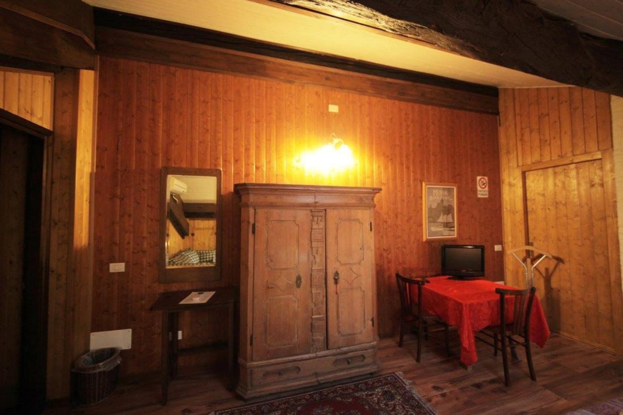 Antica Corte Milanese Новате Миланезе Екстериор снимка